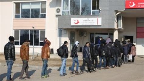 E­l­a­z­ı­ğ­­d­a­ ­y­a­b­a­n­c­ı­ ­u­y­r­u­k­l­u­ ­1­2­8­ ­k­i­ş­i­ ­y­a­k­a­l­a­n­d­ı­
